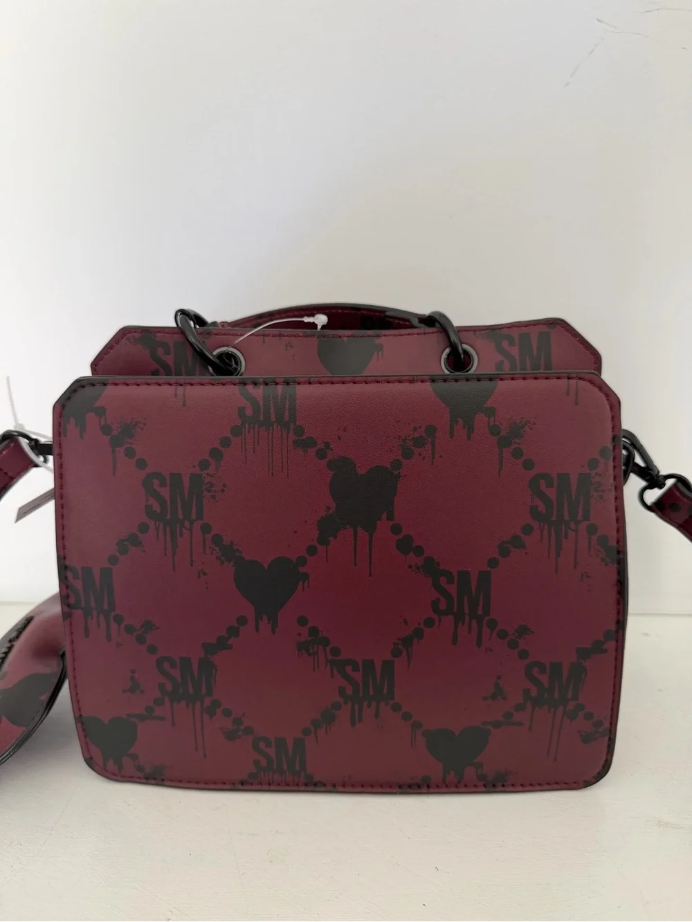 STEVE MADDEN BEVELYN DRIPPING HEART SATCHEL HALLOWEEN MAROON WINE BLACK Viral